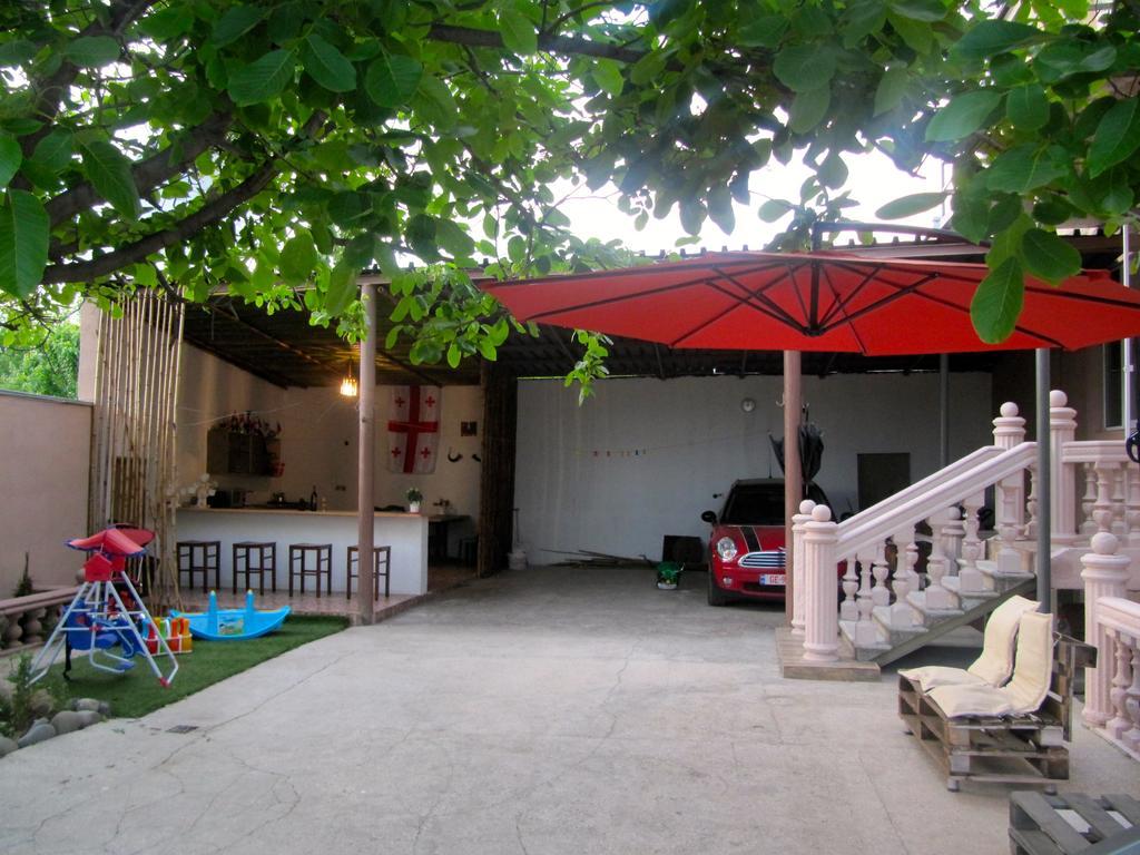 Guest House Elene กอริ ภายนอก รูปภาพ