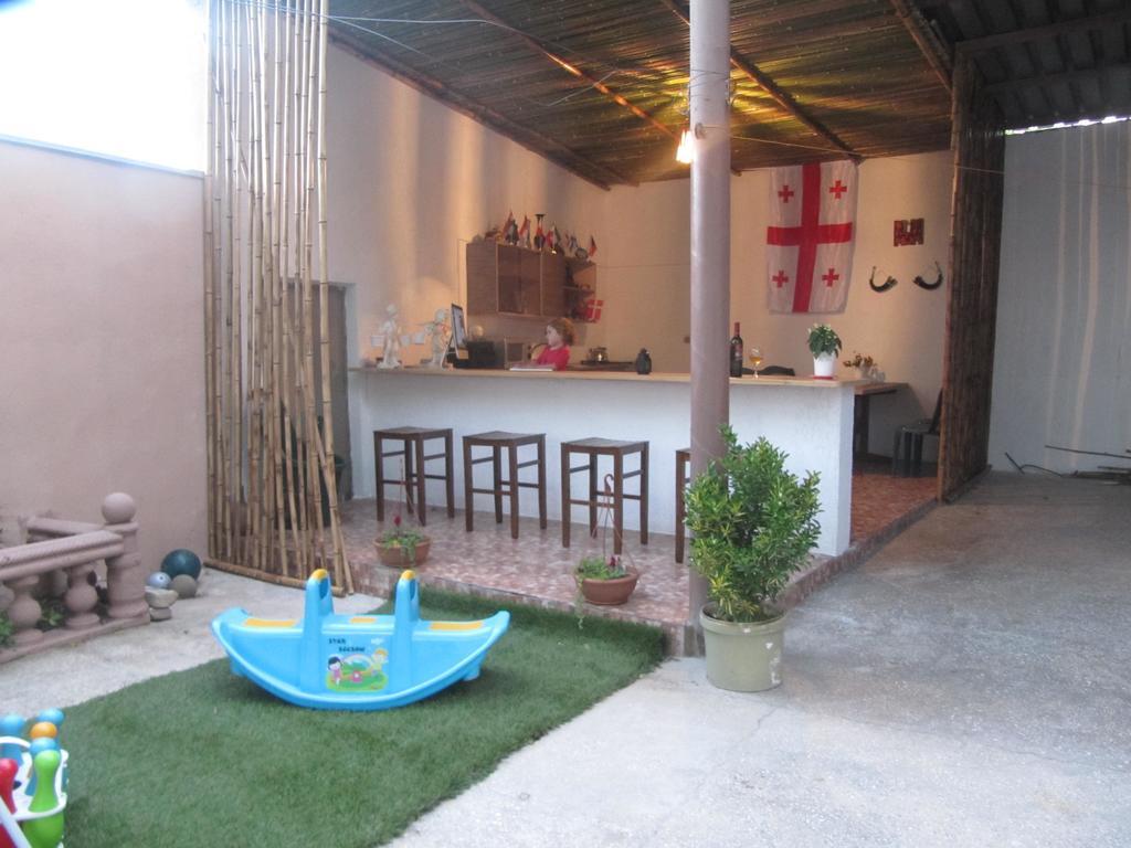 Guest House Elene กอริ ภายนอก รูปภาพ