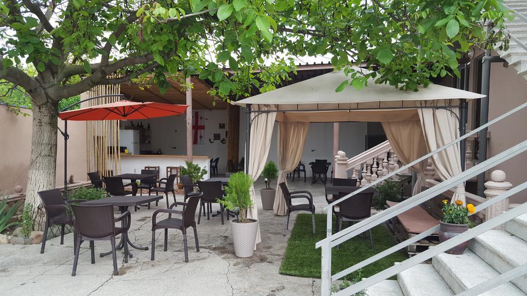 Guest House Elene กอริ ภายนอก รูปภาพ