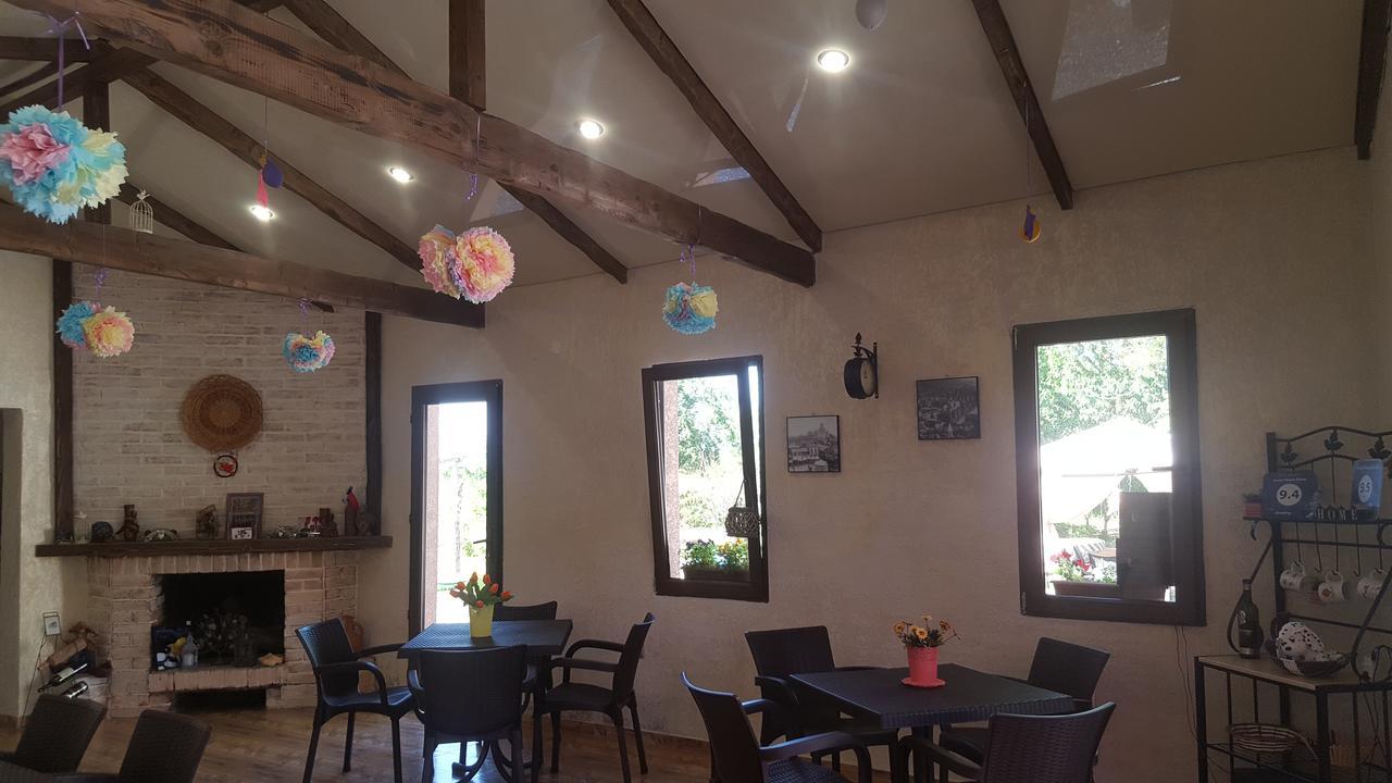 Guest House Elene กอริ ภายนอก รูปภาพ
