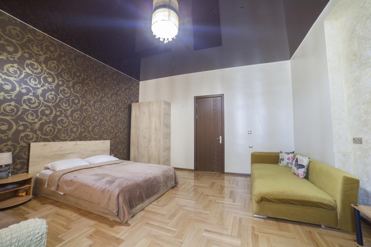 Guest House Elene กอริ ภายนอก รูปภาพ